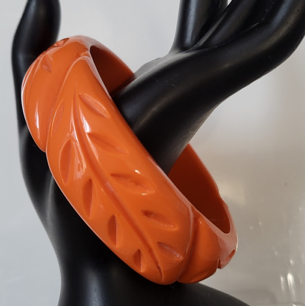 Vintage Orange Leaf Pattern Bangle Bracelet 23$